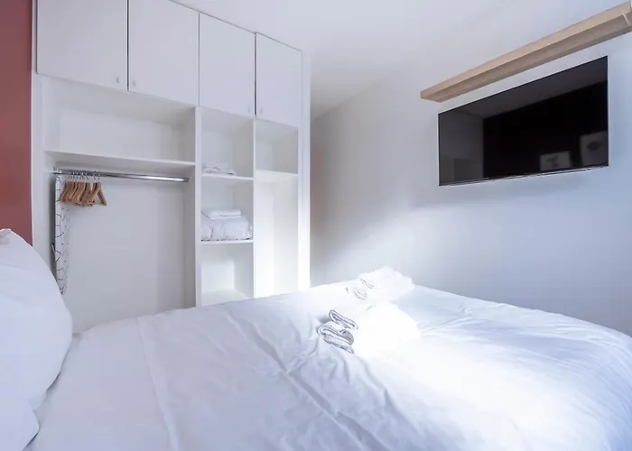 Near Paris - 25 Minutes From Eiffel Tower Исси-ле-Мулино